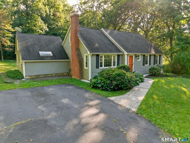 27 Grant Hill Road, Bloomfield, CT 06002