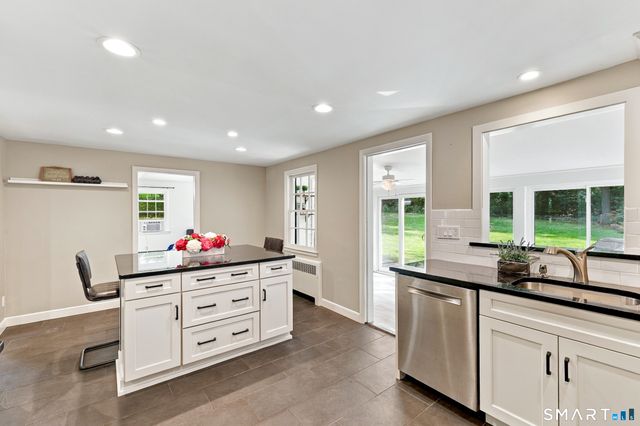 27 Grant Hill Road, Bloomfield, CT 06002