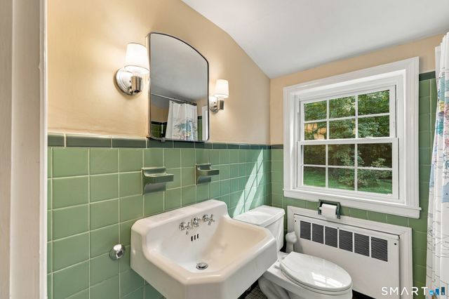 27 Grant Hill Road, Bloomfield, CT 06002