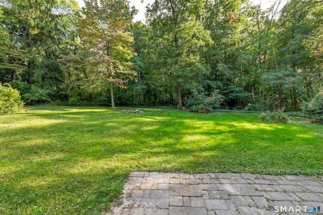 27 Grant Hill Road, Bloomfield, CT 06002