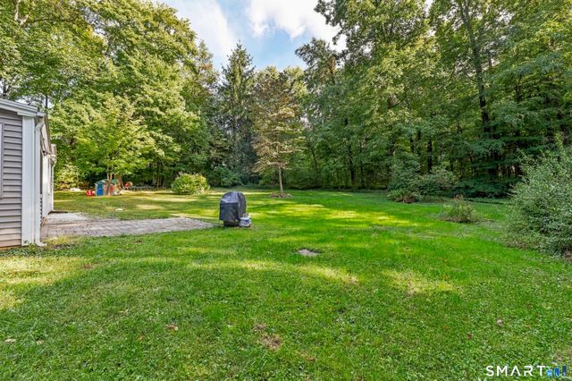 27 Grant Hill Road, Bloomfield, CT 06002
