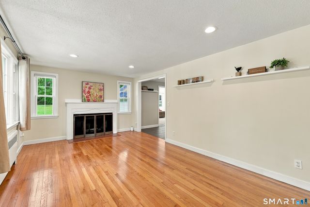 27 Grant Hill Road, Bloomfield, CT 06002