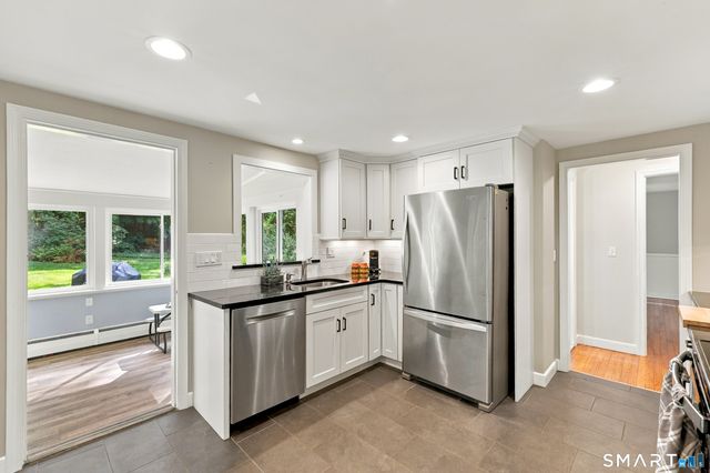 27 Grant Hill Road, Bloomfield, CT 06002