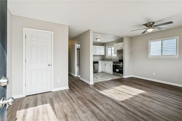 1239 24th ST, Newport News, VA 23607