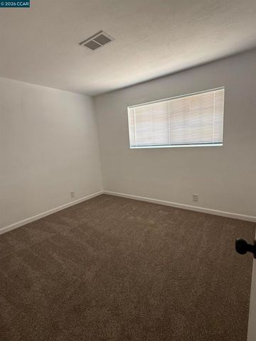 2626 Shamrock Dr, San Pablo, CA 94806