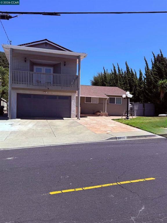 Image 1 of property listing at 2626 Shamrock Dr, San Pablo, CA 94806