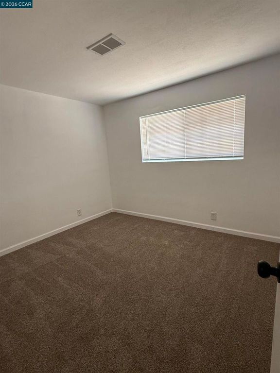 Image 13 of property listing at 2626 Shamrock Dr, San Pablo, CA 94806