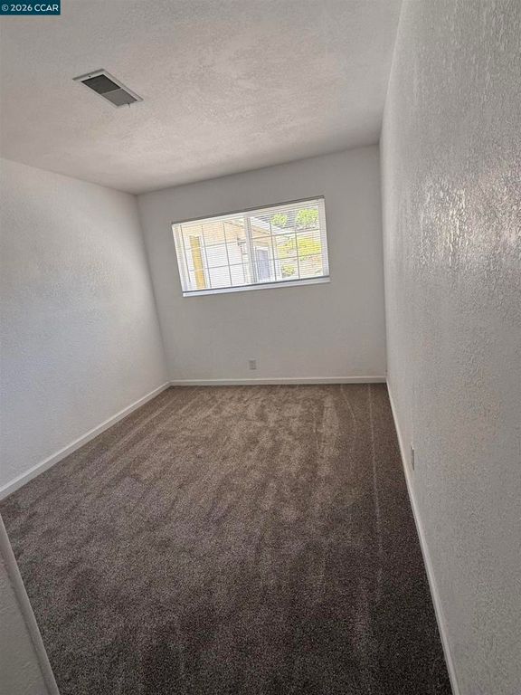 Image 15 of property listing at 2626 Shamrock Dr, San Pablo, CA 94806