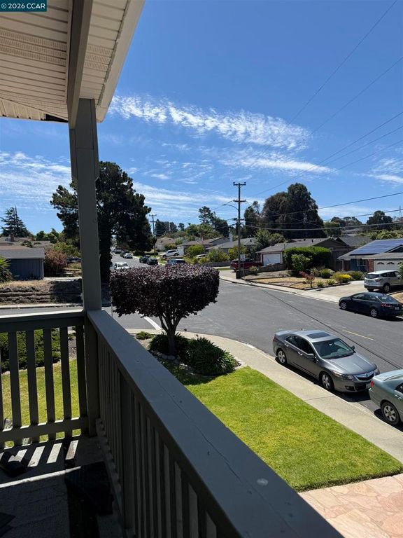 Image 22 of property listing at 2626 Shamrock Dr, San Pablo, CA 94806