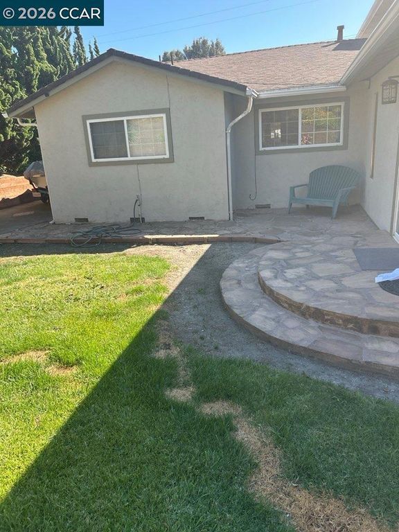Image 24 of property listing at 2626 Shamrock Dr, San Pablo, CA 94806