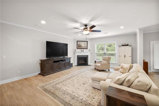 6576 Red Hawk Way, Hoschton, GA 30548