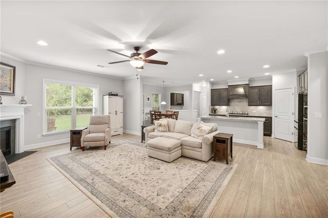 6576 Red Hawk Way, Hoschton, GA 30548