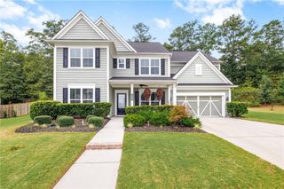 6576 Red Hawk Way, Hoschton, GA 30548
