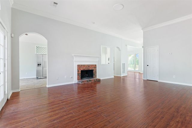 1531 Alderwood Drive, Sugar Land, TX 77479