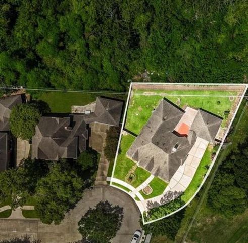 1531 Alderwood Drive, Sugar Land, TX 77479