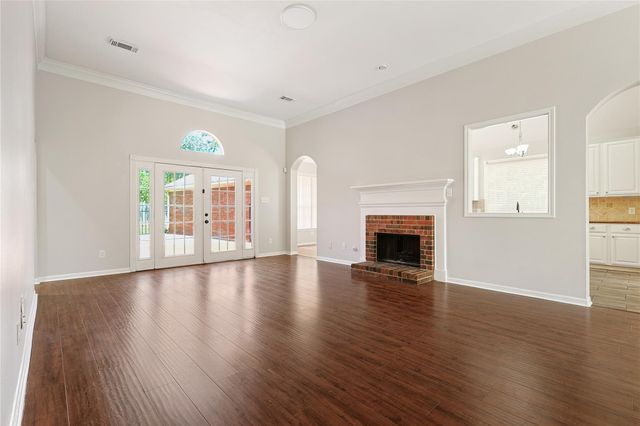 1531 Alderwood Drive, Sugar Land, TX 77479