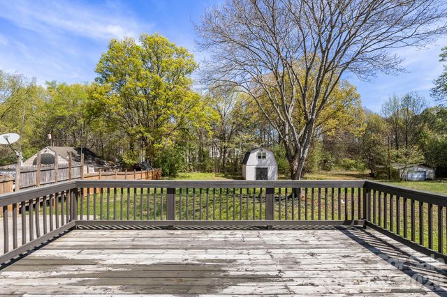 8410 Clear Meadow Lane, Charlotte, NC 28227