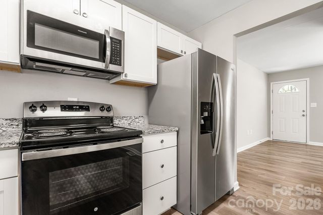 8410 Clear Meadow Lane, Charlotte, NC 28227