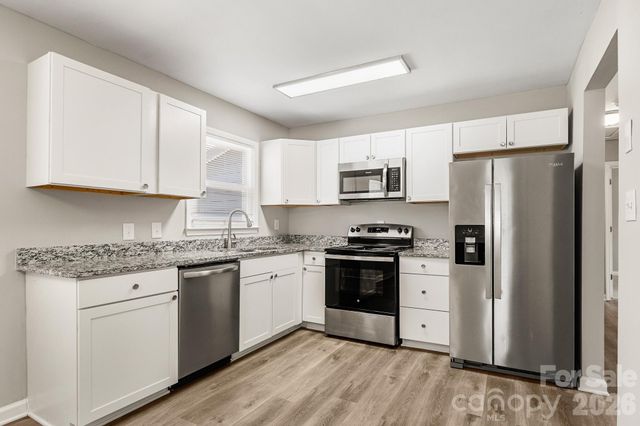 8410 Clear Meadow Lane, Charlotte, NC 28227