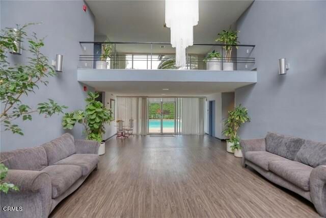 5411 Tyrone Avenue 202, Sherman Oaks, CA 91401