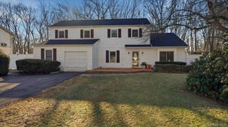 63 Patricia Lane, South Setauket, NY 11720