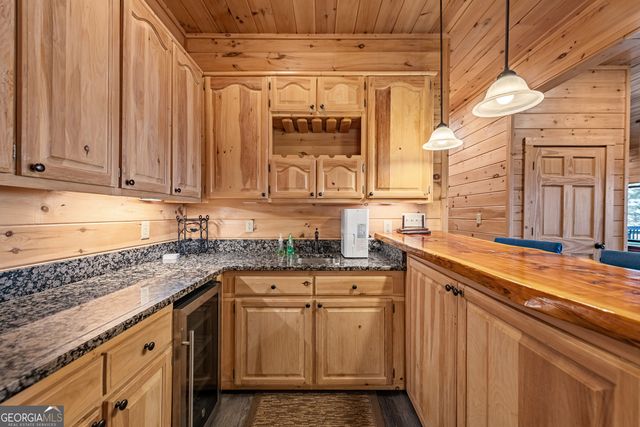 176 Katahdin Drive, Mineral Bluff, GA 30559