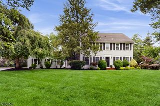 10 Walnut Grove Rd, Hillsborough Twp., NJ 08844