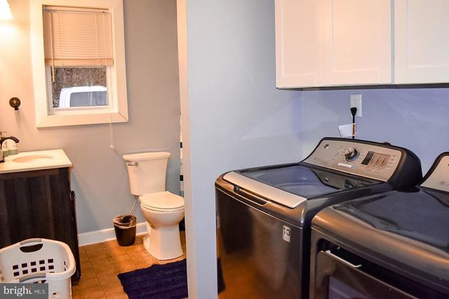 4551 GROVE HILL RIVER RD, Shenandoah, VA 22849