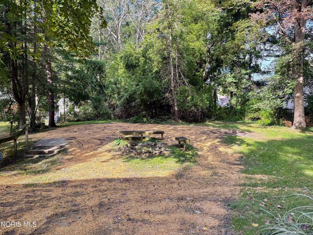 5249 Clover Lane, Toledo, OH 43623