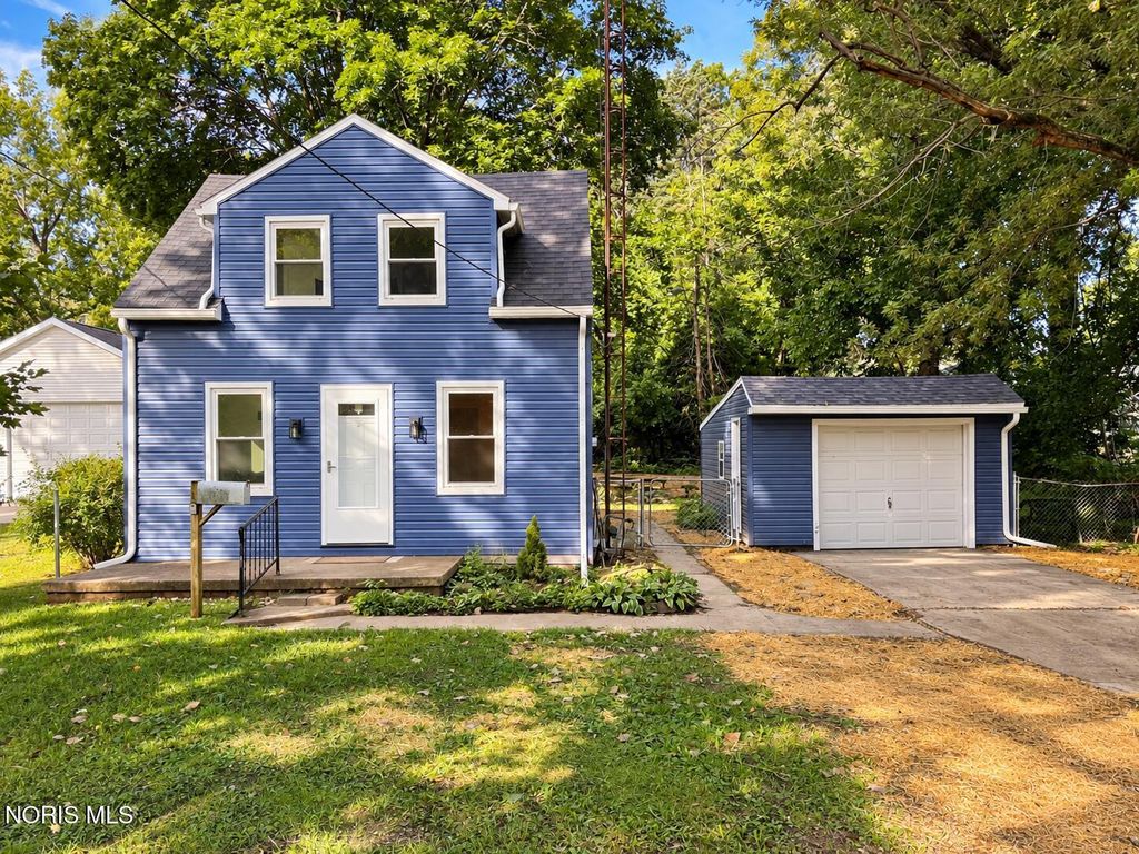 5249 Clover Lane, Toledo, OH 43623