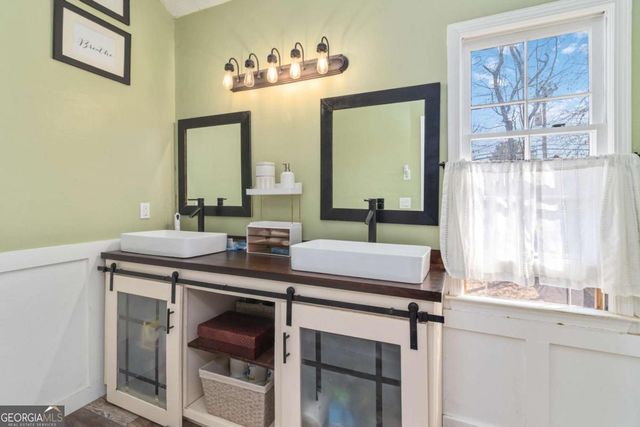 810 Hounds Ridge Court, Lawrenceville, GA 30043