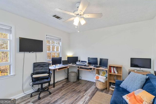 810 Hounds Ridge Court, Lawrenceville, GA 30043