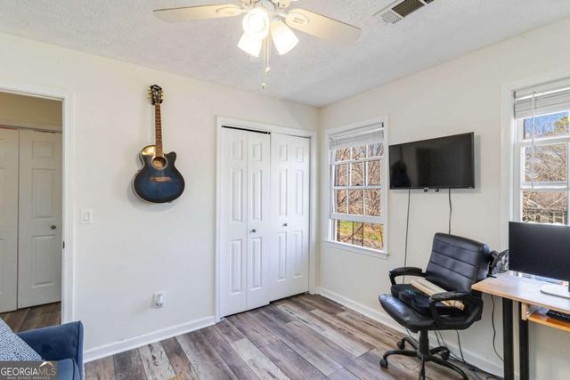 810 Hounds Ridge Court, Lawrenceville, GA 30043