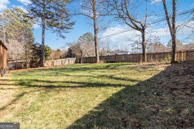 810 Hounds Ridge Court, Lawrenceville, GA 30043