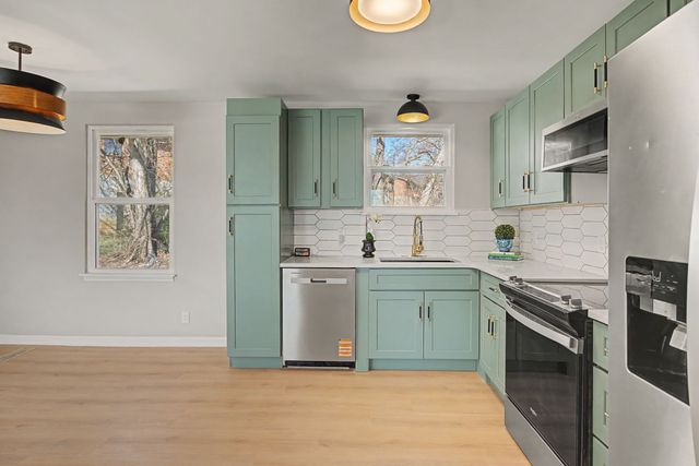 3792 Lunn Dr, Nashville, TN 37218