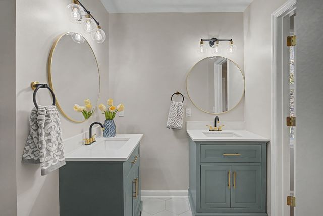 3792 Lunn Dr, Nashville, TN 37218