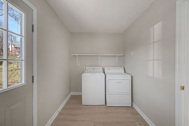 3792 Lunn Dr, Nashville, TN 37218