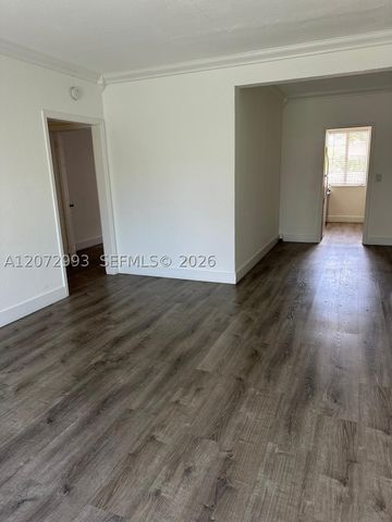 6805 Abbott Ave 8, Miami Beach, FL 33141