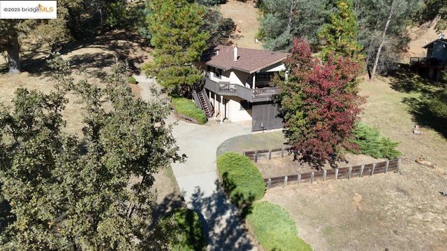20386 Pine Mountain Dr., Groveland, CA 95321