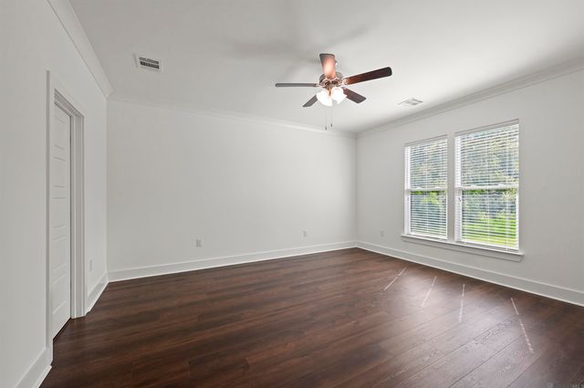 9674 Brookfield Ave, Denham Springs, LA 70726