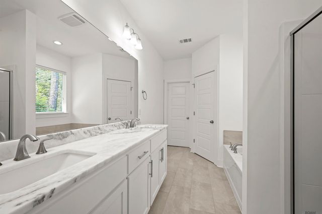 9674 Brookfield Ave, Denham Springs, LA 70726