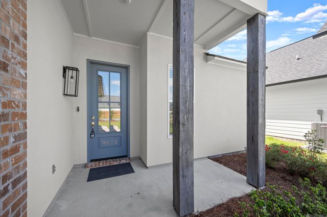 9674 Brookfield Ave, Denham Springs, LA 70726