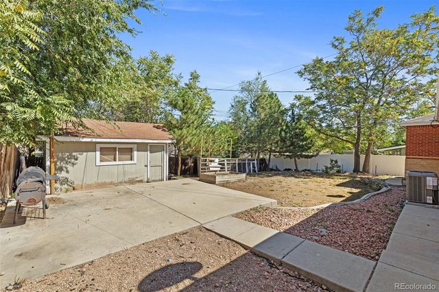 1461 E 95th Avenue, Thornton, CO 80229
