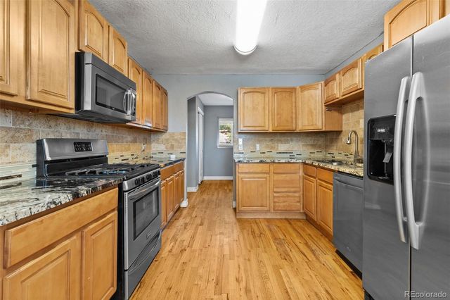 1461 E 95th Avenue, Thornton, CO 80229