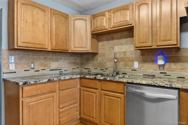 1461 E 95th Avenue, Thornton, CO 80229