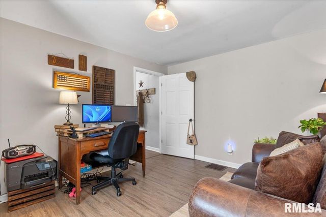 1425 W EDWARDS Street, Springfield, IL 62704