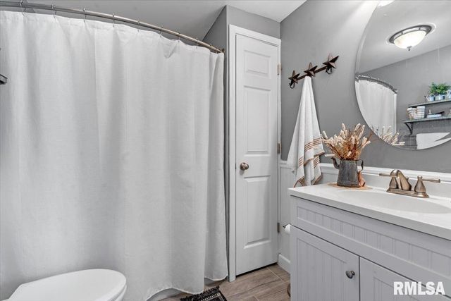 1425 W EDWARDS Street, Springfield, IL 62704