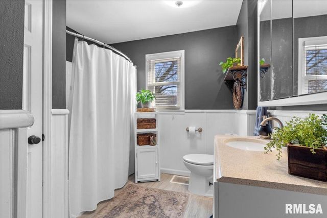 1425 W EDWARDS Street, Springfield, IL 62704