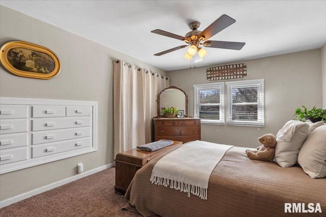 1425 W EDWARDS Street, Springfield, IL 62704