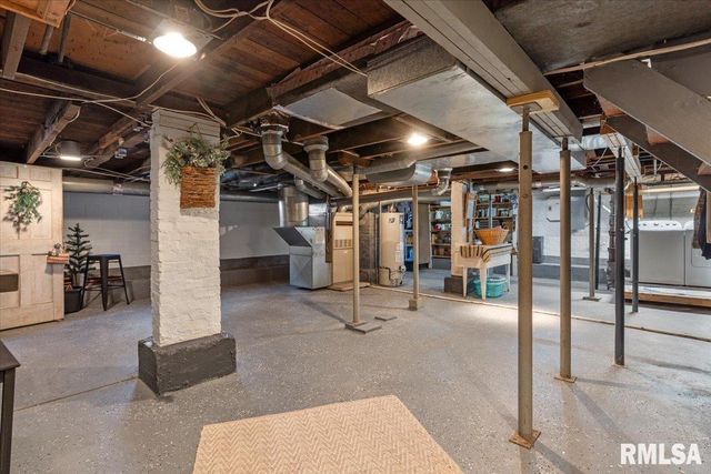 1425 W EDWARDS Street, Springfield, IL 62704